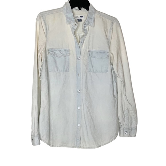 OLD Navy two toned buttoned down shirt. Size S - Picture 2 of 6